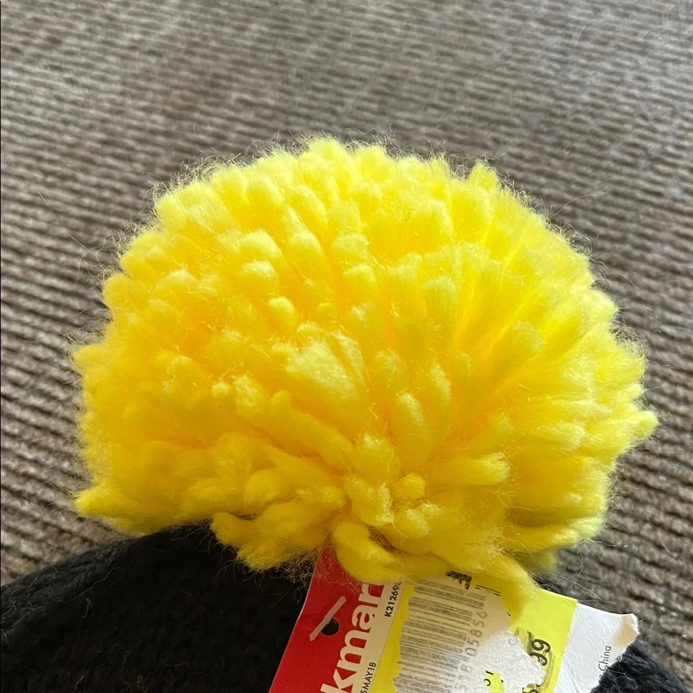 Smiley Emoji Black Yellow Pom-Pom Hat
